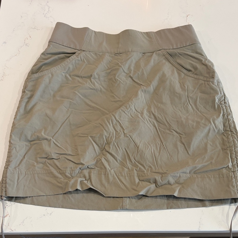 Stretch Drawcord Mini Skirt in Olive